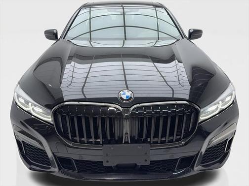 2021 BMW 750 i xDrive