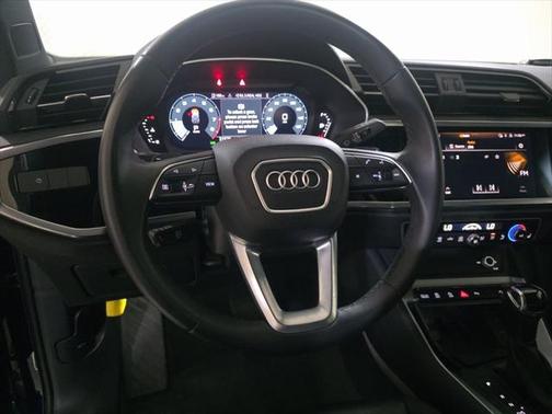 2022 Audi Q3 45 S line Premium