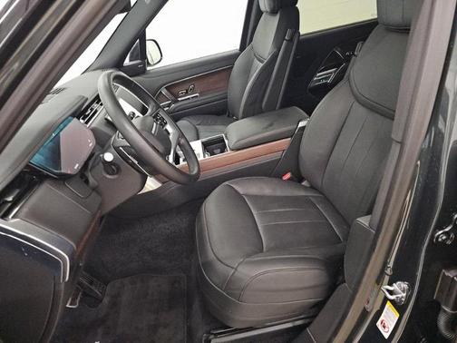 2024 Land Rover Range Rover P400 SE