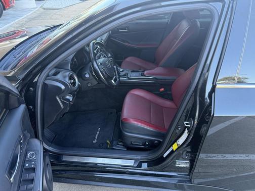 2022 Lexus IS 300 Base