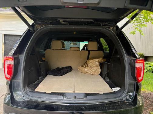 Shadow Black 2016 Ford Explorer Limited