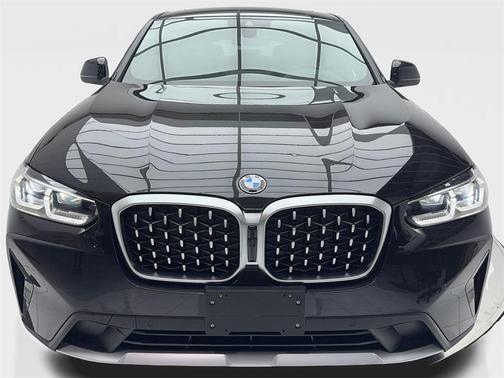 2025 BMW X4 xDrive30i