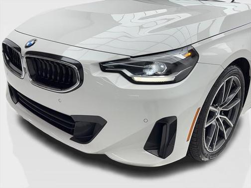 2022 BMW 230 i