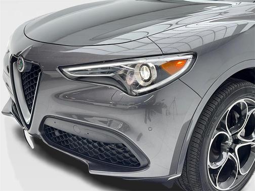 2023 Alfa Romeo Stelvio Ti