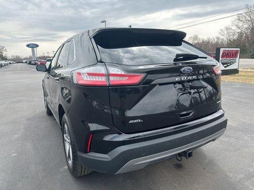 Agate Black Metallic 2023 Ford Edge SEL