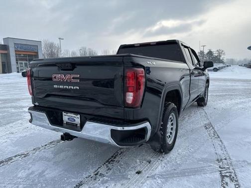 2023 GMC Sierra 1500 Pro