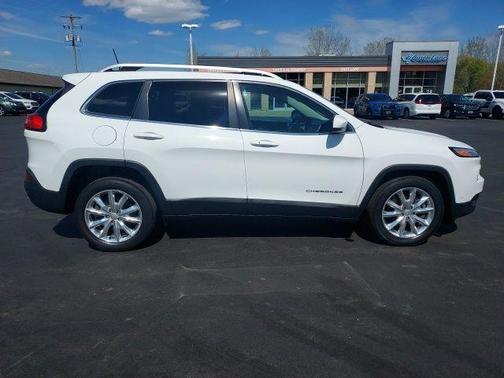 Bright White Clearcoat 2017 Jeep Cherokee Limited