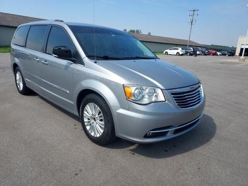 2013 Chrysler Town & Country Limited