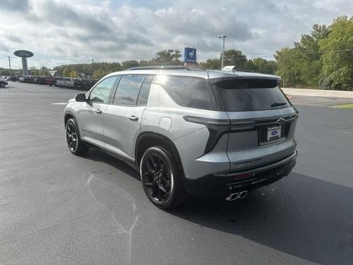 2025 Chevrolet Traverse RS