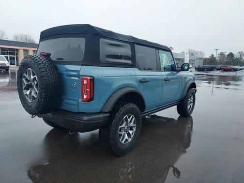 2022 Ford Bronco Badlands