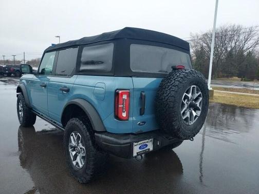 2022 Ford Bronco Badlands
