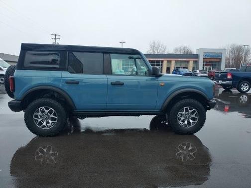 2022 Ford Bronco Badlands