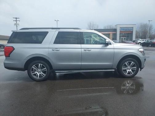2022 Ford Expedition Max XLT