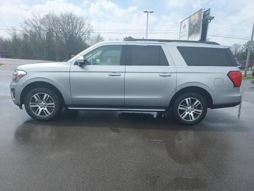 2022 Ford Expedition Max XLT