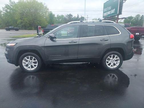 Granite Crystal Clearcoat Metallic 2017 Jeep Cherokee Latitude