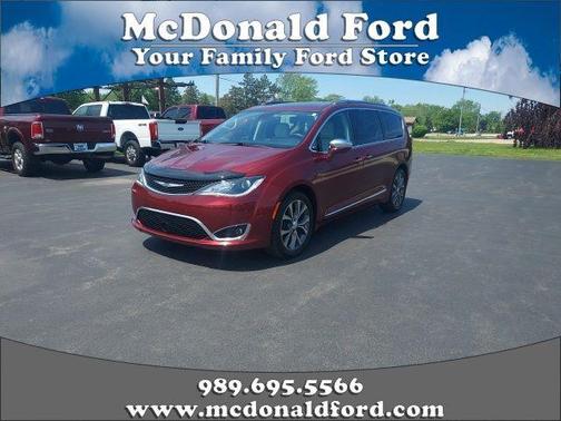 Velvet Red Pearlcoat 2017 Chrysler Pacifica Limited