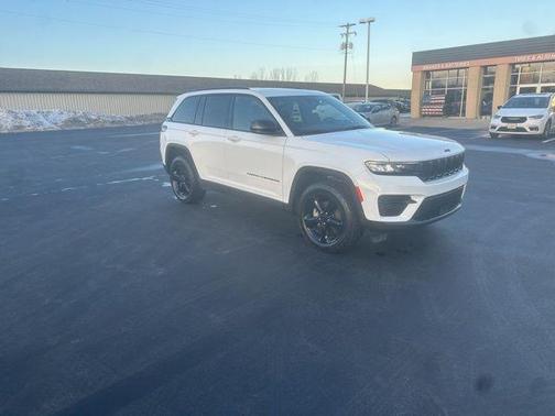 2023 Jeep Grand Cherokee Altitude