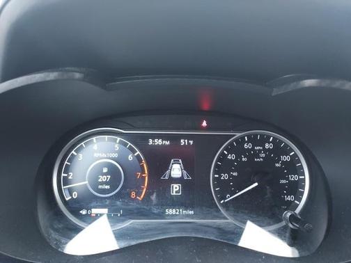 2023 Nissan Versa 1.6 SV