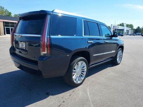 2019 Cadillac Escalade Platinum