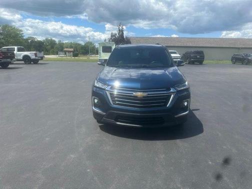 Northsky Blue Metallic 2023 Chevrolet Traverse LT Cloth
