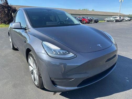 Midnight Silver Metallic 2021 Tesla Model Y Long Range