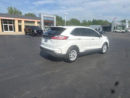 Oxford White 2023 Ford Edge SEL