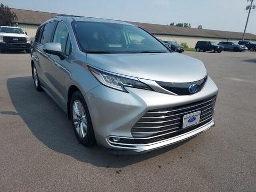 2021 Toyota Sienna Limited