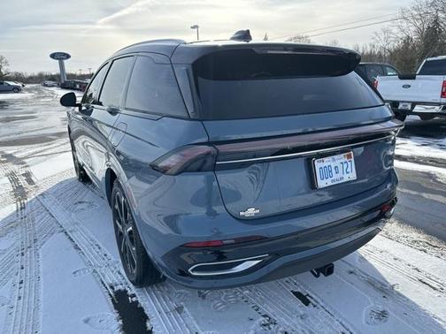 2025 Lincoln Nautilus Reserve