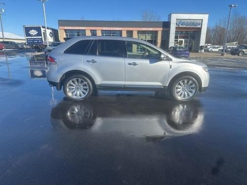 2014 Lincoln MKX Base