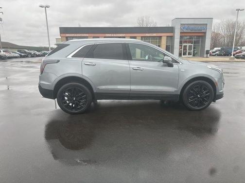 2024 Cadillac XT5 Luxury