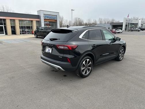 2023 Ford Escape Platinum
