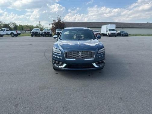 2019 Lincoln Nautilus Select