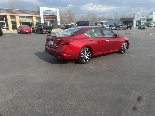 2020 Nissan Altima 2.5 Platinum