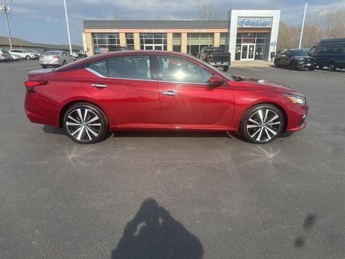 2020 Nissan Altima 2.5 Platinum