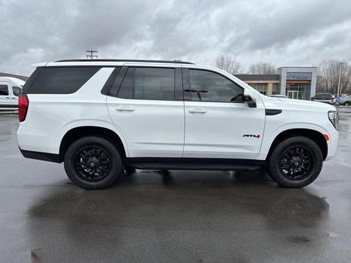 2023 GMC Yukon AT4