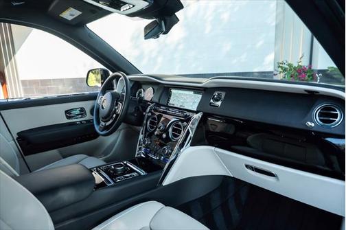 2022 Rolls-Royce Cullinan Base