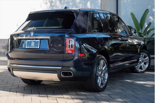 2022 Rolls-Royce Cullinan Base