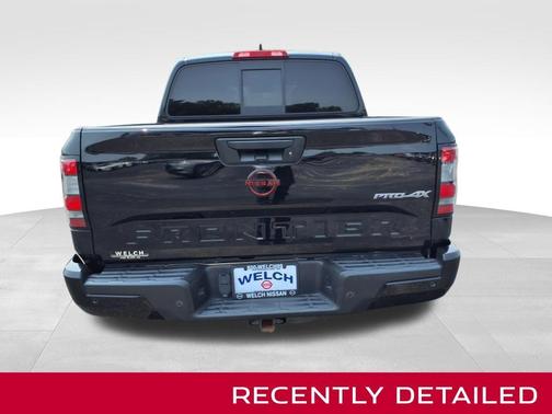 2022 Nissan Frontier PRO-4X