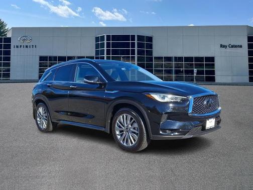 2023 INFINITI QX50 LUXE