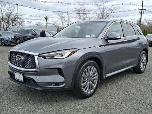 2024 INFINITI QX50 LUXE
