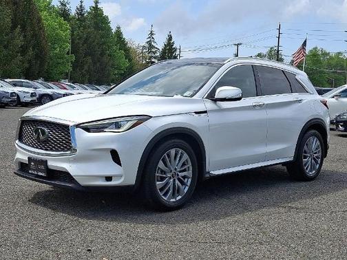 2024 INFINITI QX50 LUXE