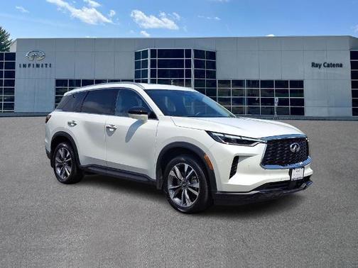 2024 INFINITI QX60 LUXE