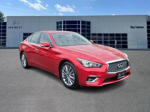 2023 INFINITI Q50 LUXE