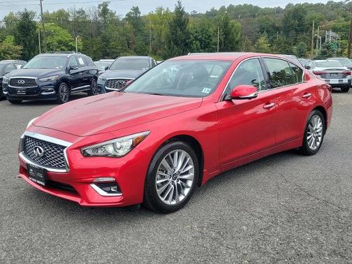2023 INFINITI Q50 LUXE