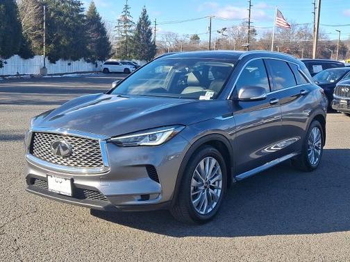 2023 INFINITI QX50 LUXE