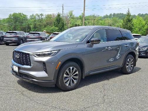 2024 INFINITI QX60 PURE