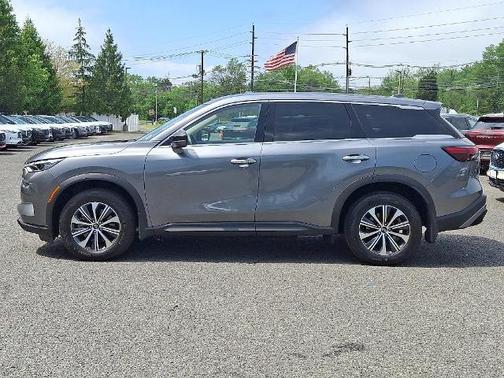 2024 INFINITI QX60 PURE