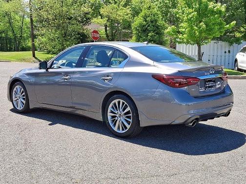 2022 INFINITI Q50 LUXE