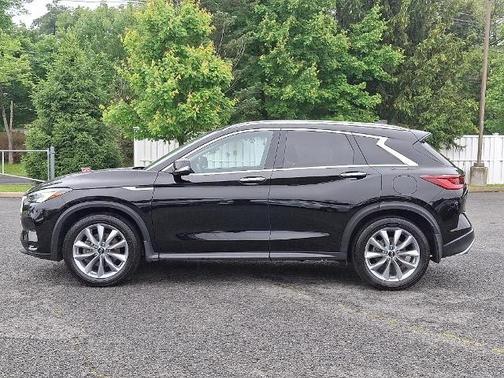 2022 INFINITI QX50 LUXE