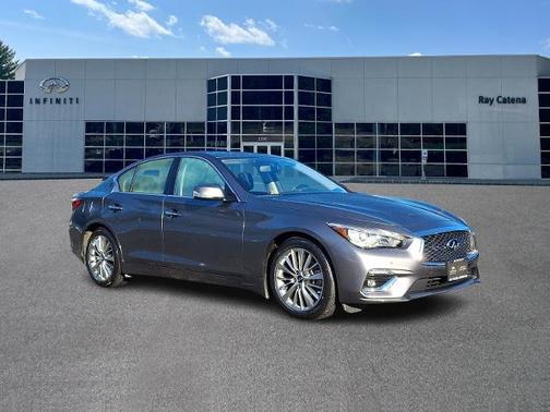 2023 INFINITI Q50 LUXE